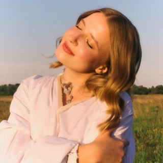 Okładka artysty ульяна мамушкина