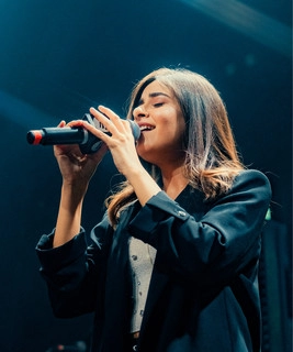 Okładka artysty Hansika Pareek