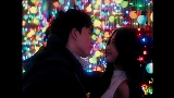 Okładka teledysku Người Im Lặng Gặp Người Hay Nói